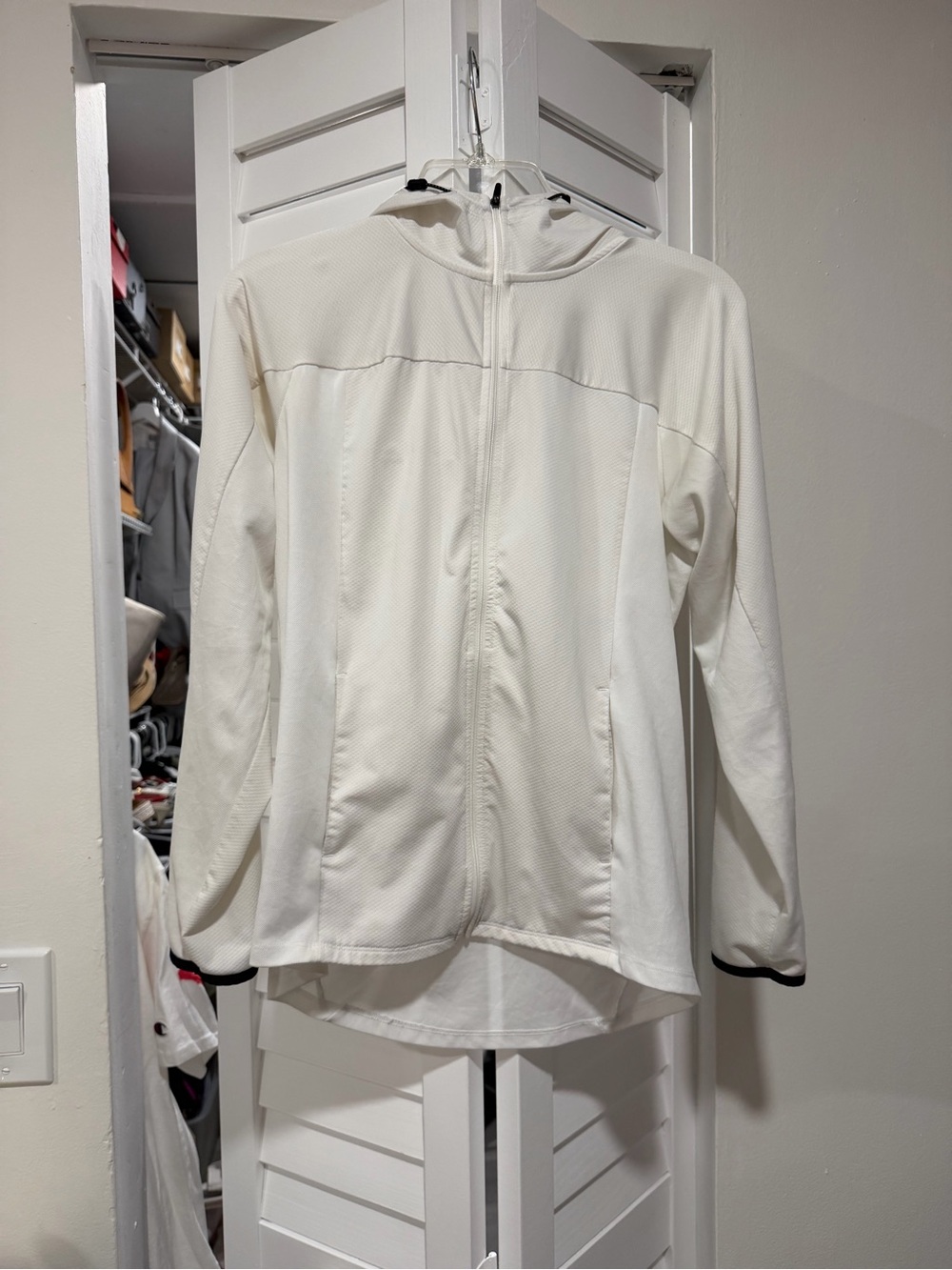 Uniqlo Cream Full-Zip Lightweight Hooded Jacket